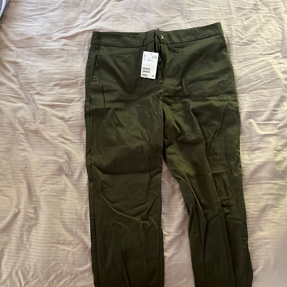 Capri pants